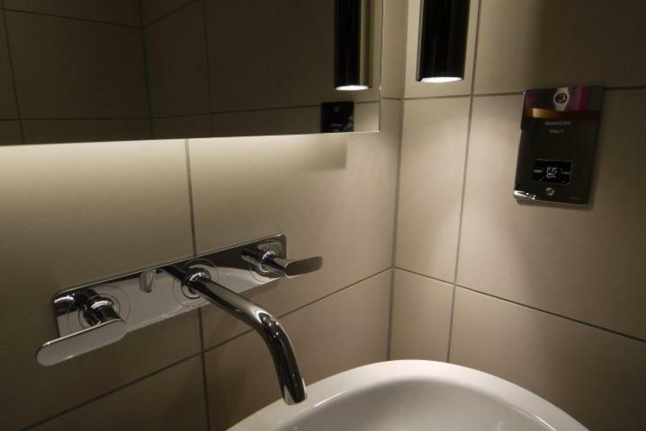 One Commercial Street Apartment Лондон Екстер'єр фото